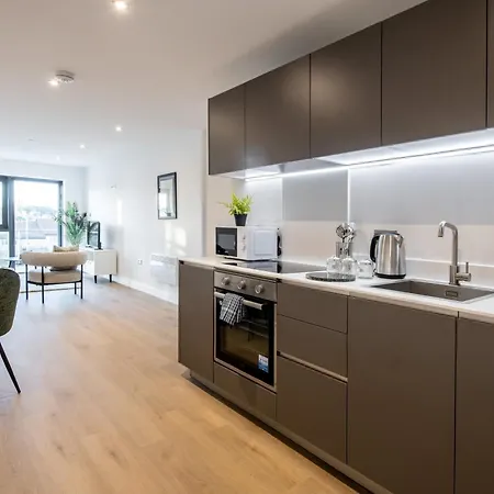 1 Bedroom Flat Prime Spot Near Station, Shops & Culture Leeds (West Yorkshire)